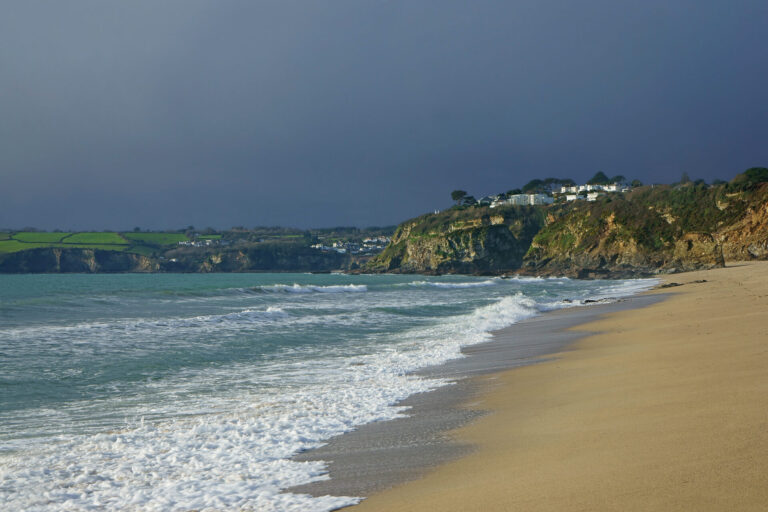 The,Cornish,Riviera,And,The,Stunning,Coastline,At,Carlyon,Bay